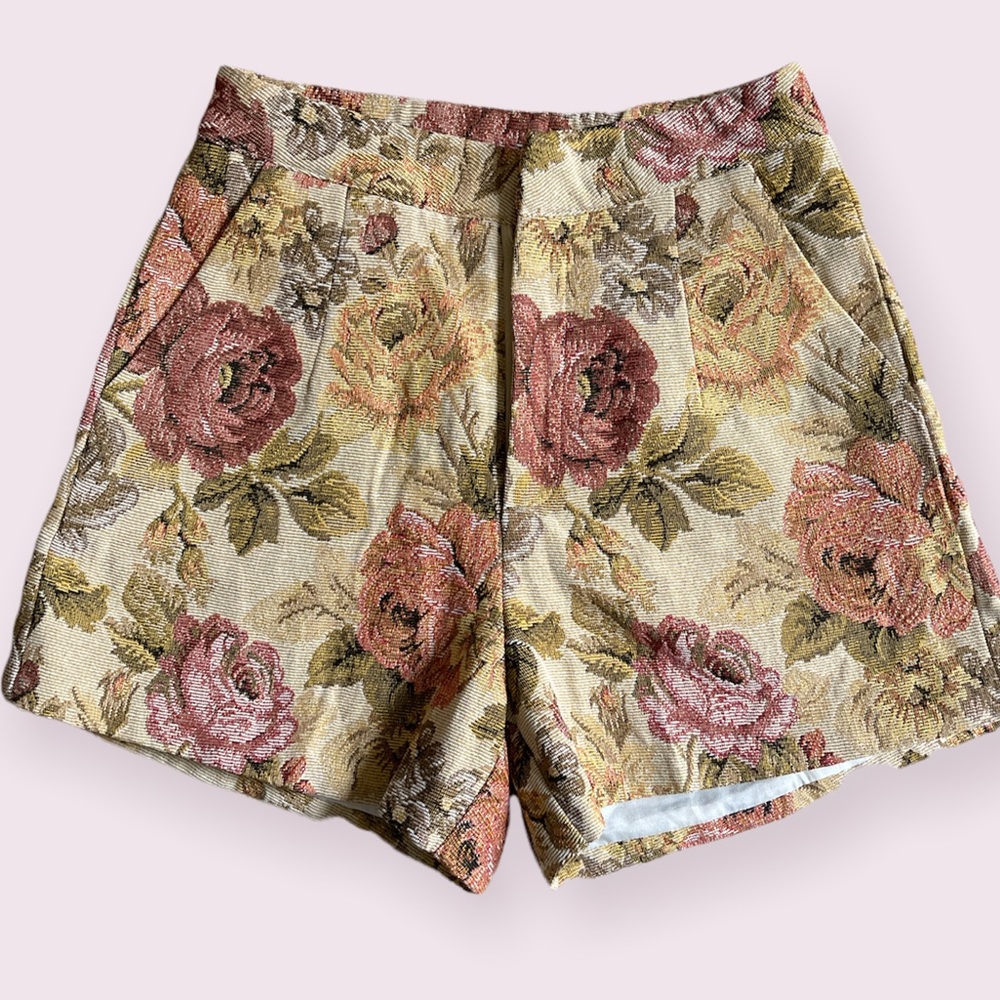 Custom Made Short And Blazer Set - Picture 3 of 16